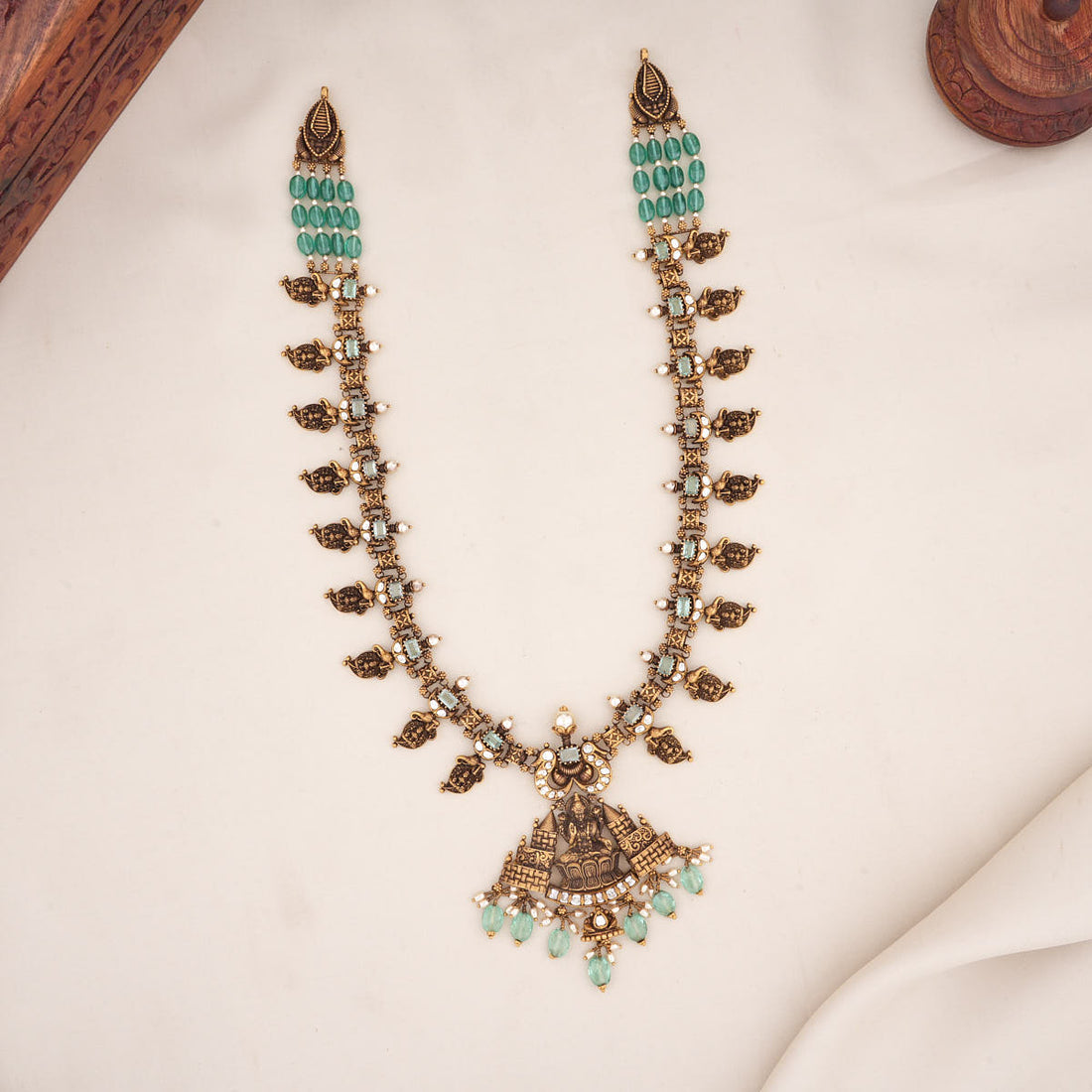 Fascinate Antique Long Necklace