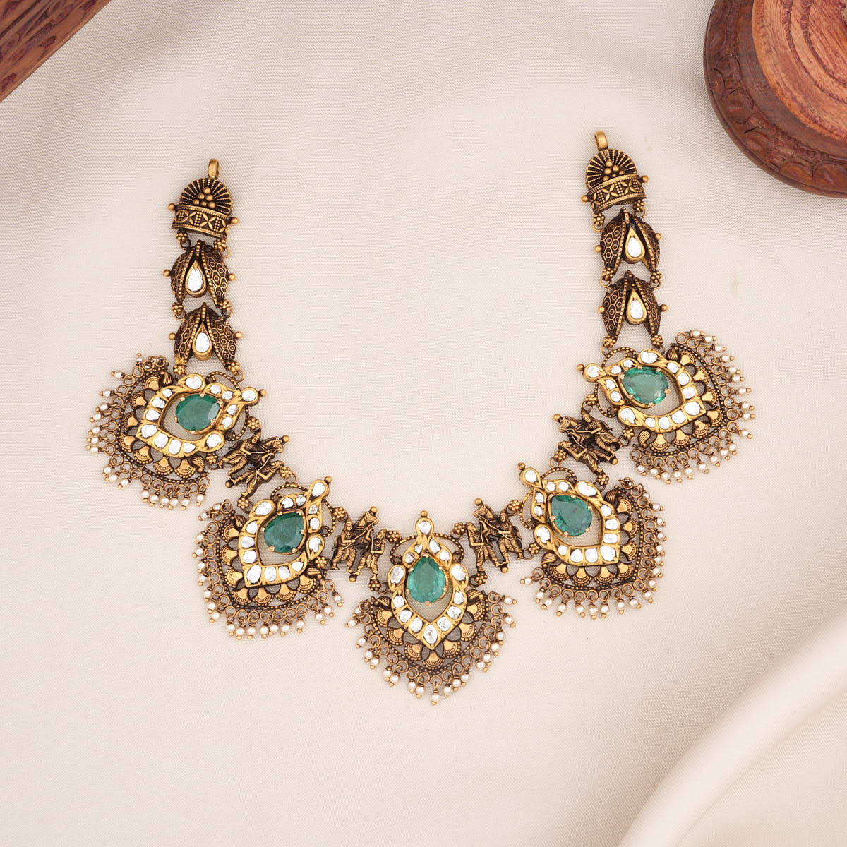 Hridvika Antique Short Necklace