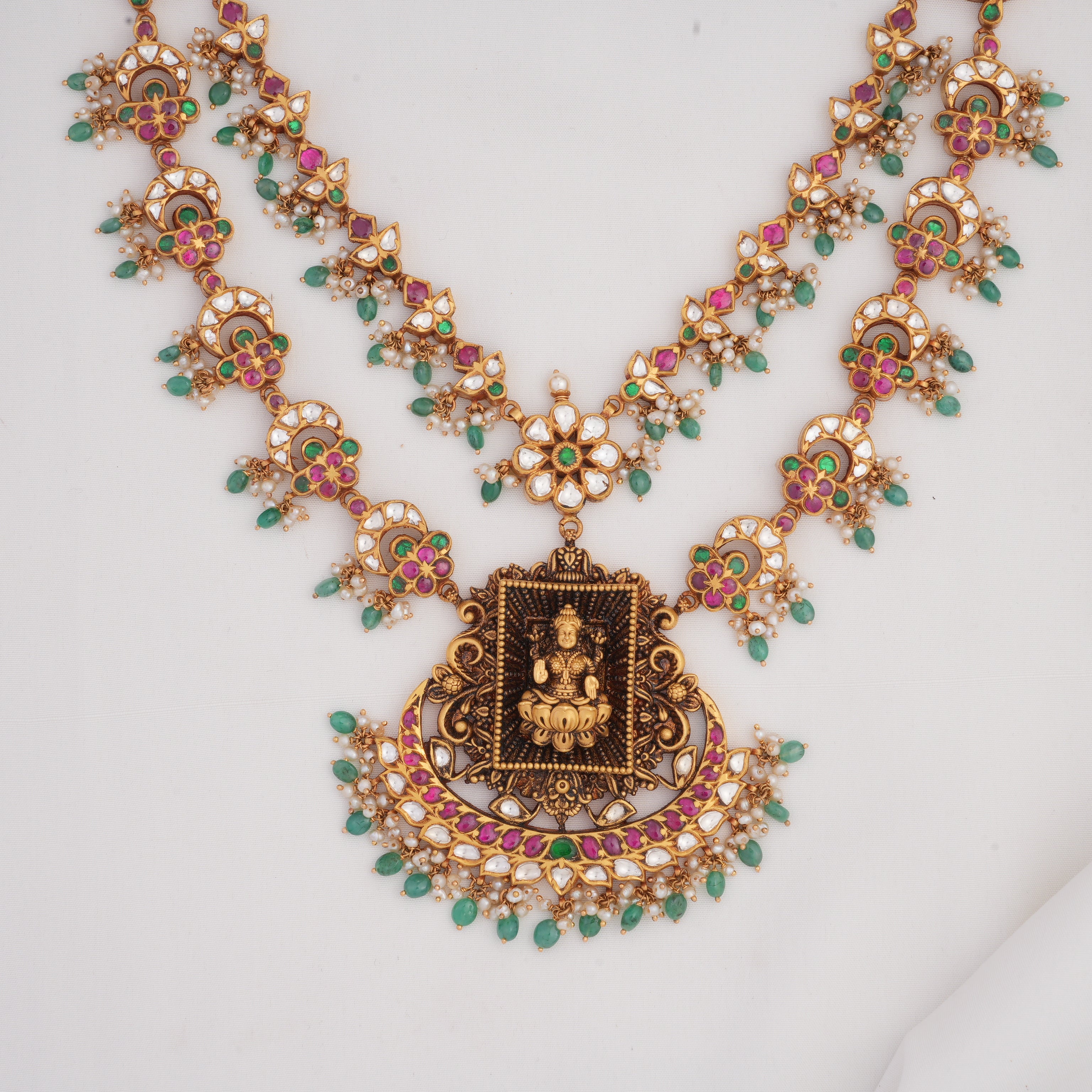 Grand Unique Antique Necklace