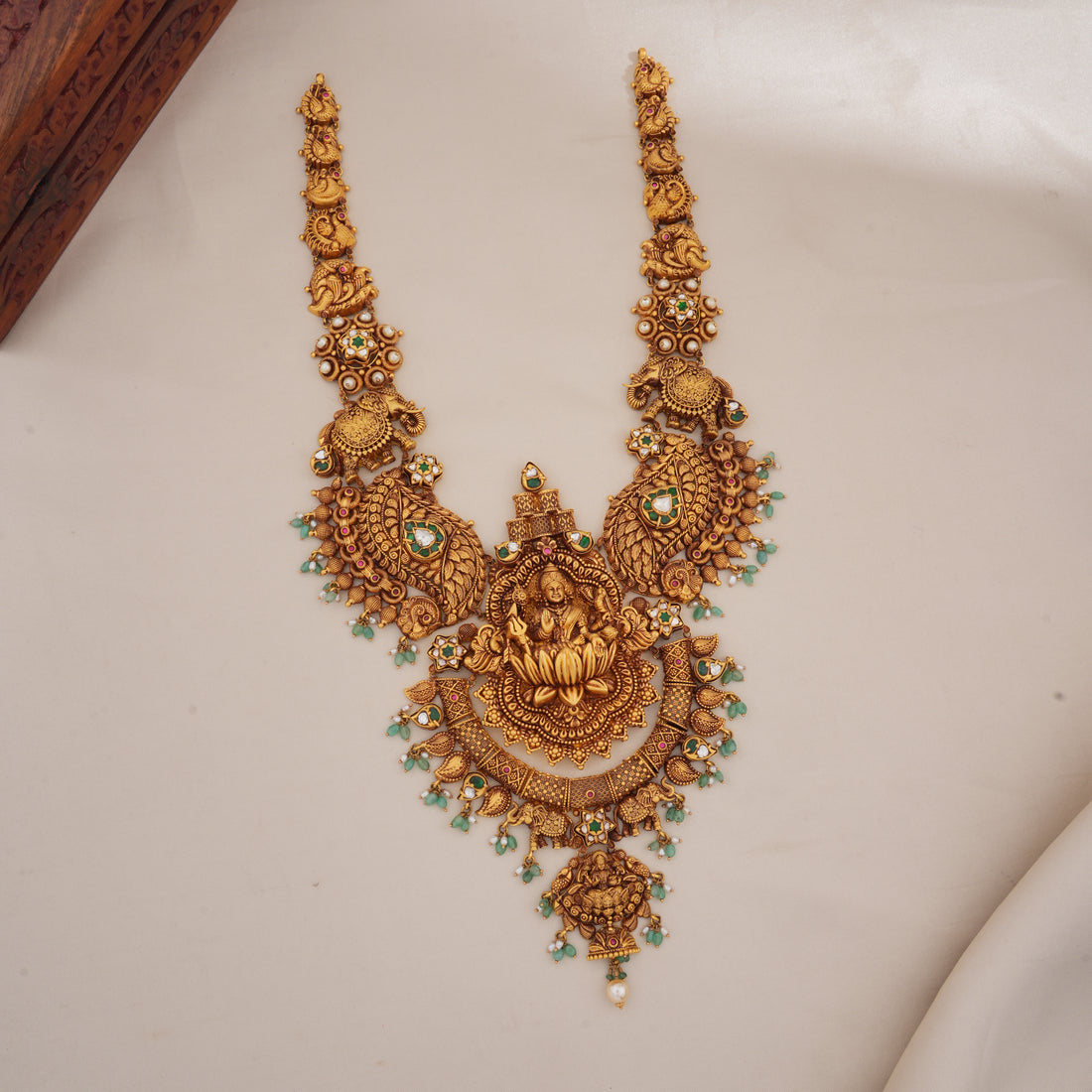 Dainty Antique Necklace