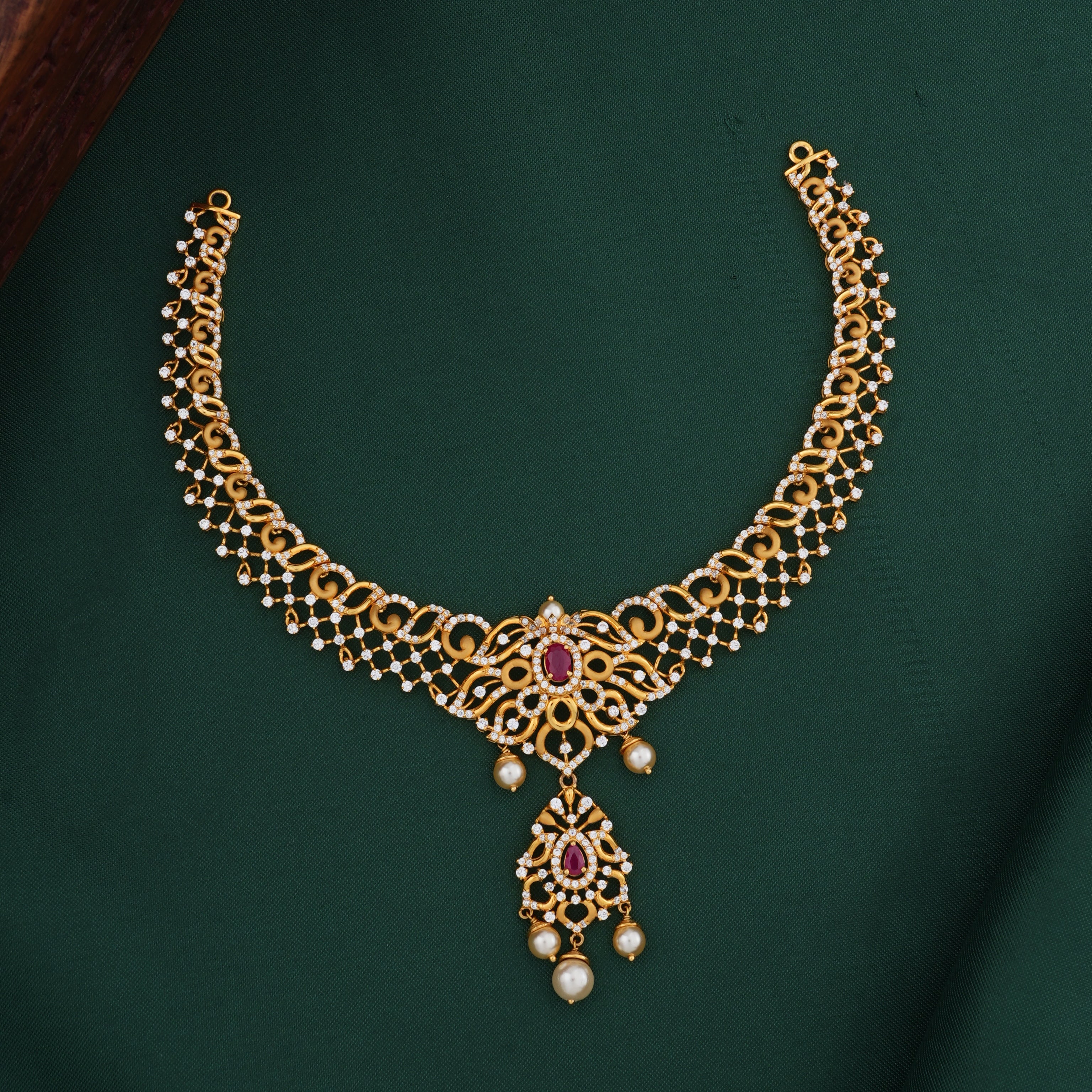 Glitz Short Necklace