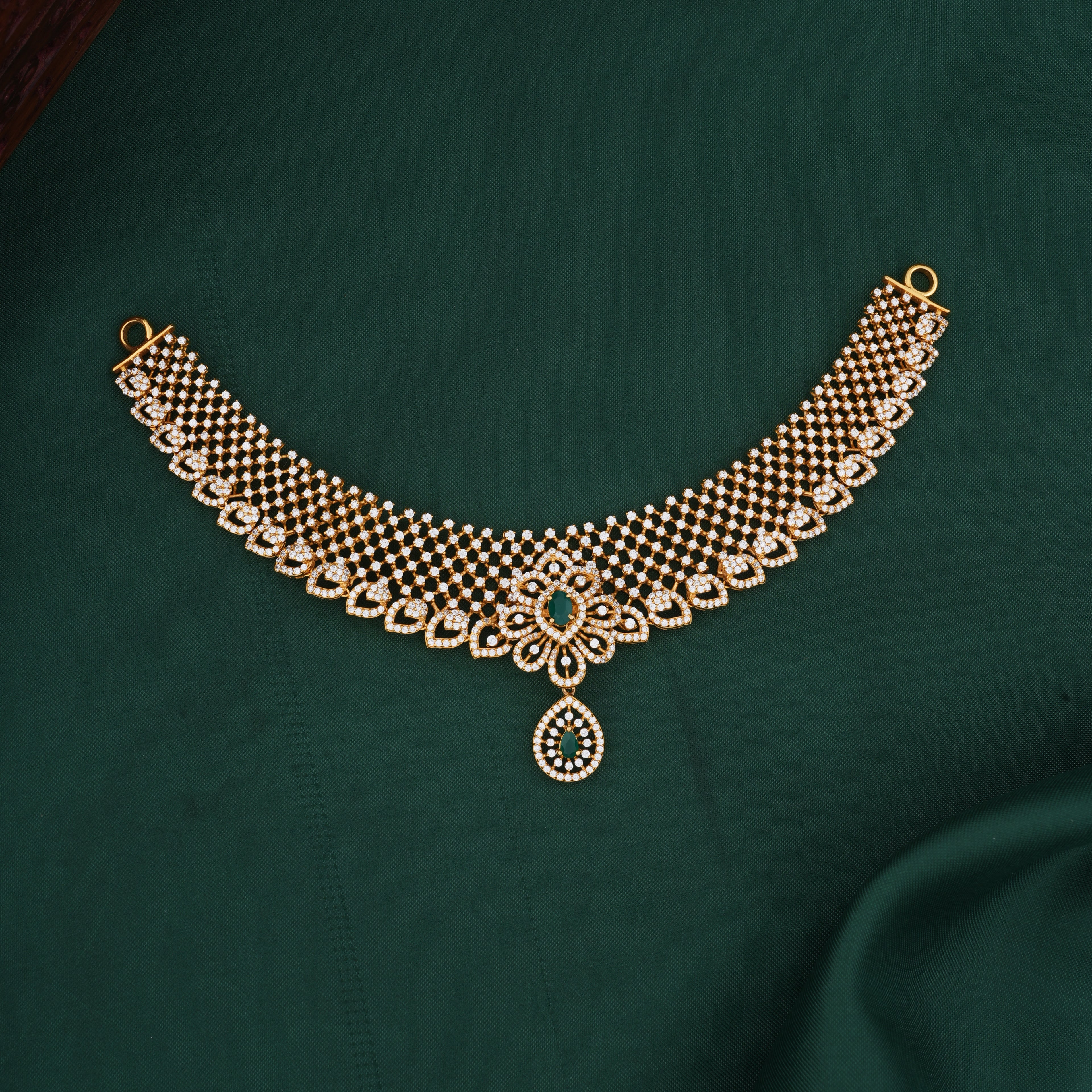 Trendy Glow Choker Necklace