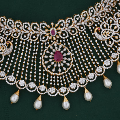 Luxurious Short Necklace