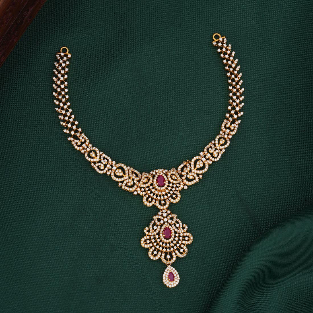 Charming Short Necklace
