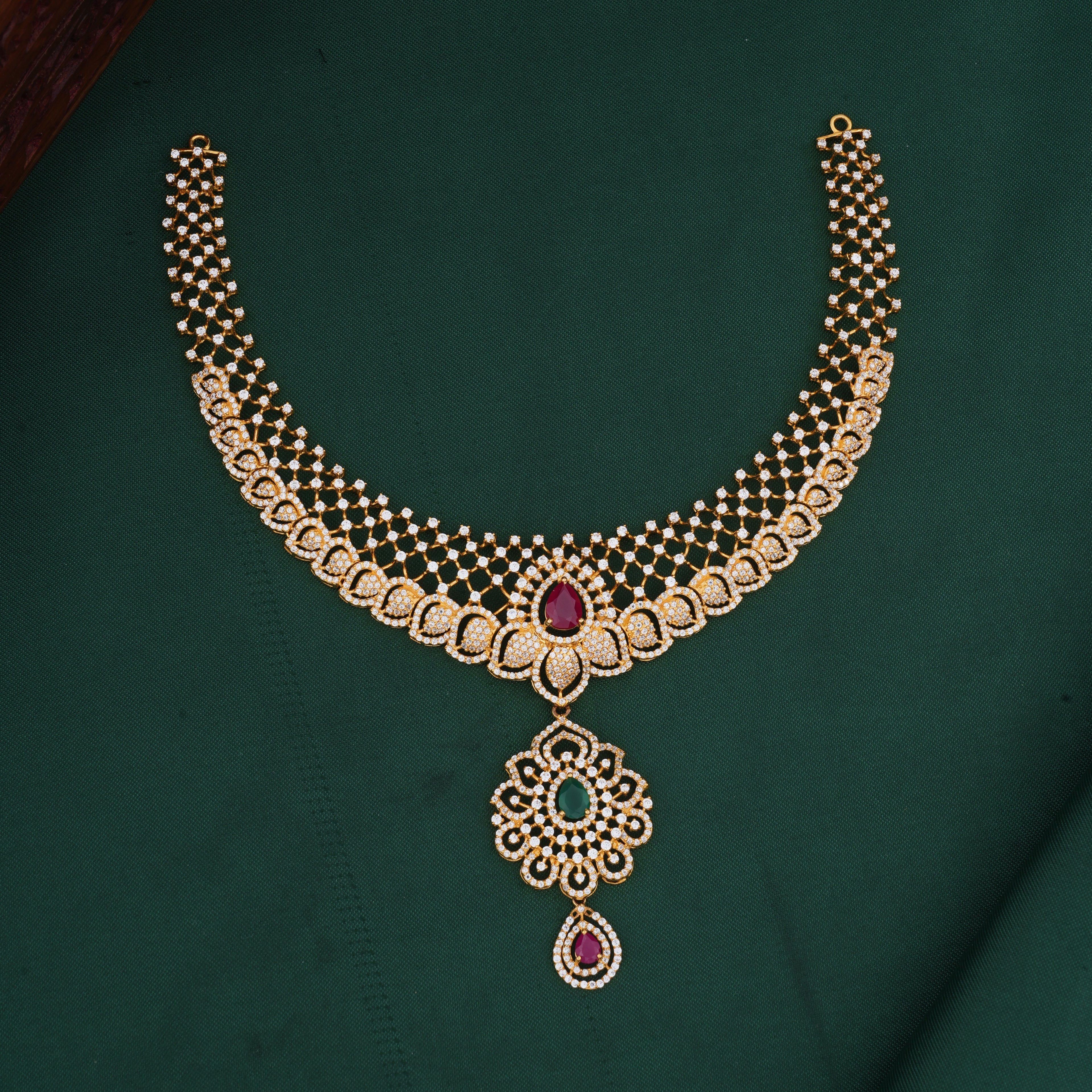 Sparkle Charm Short Necklace