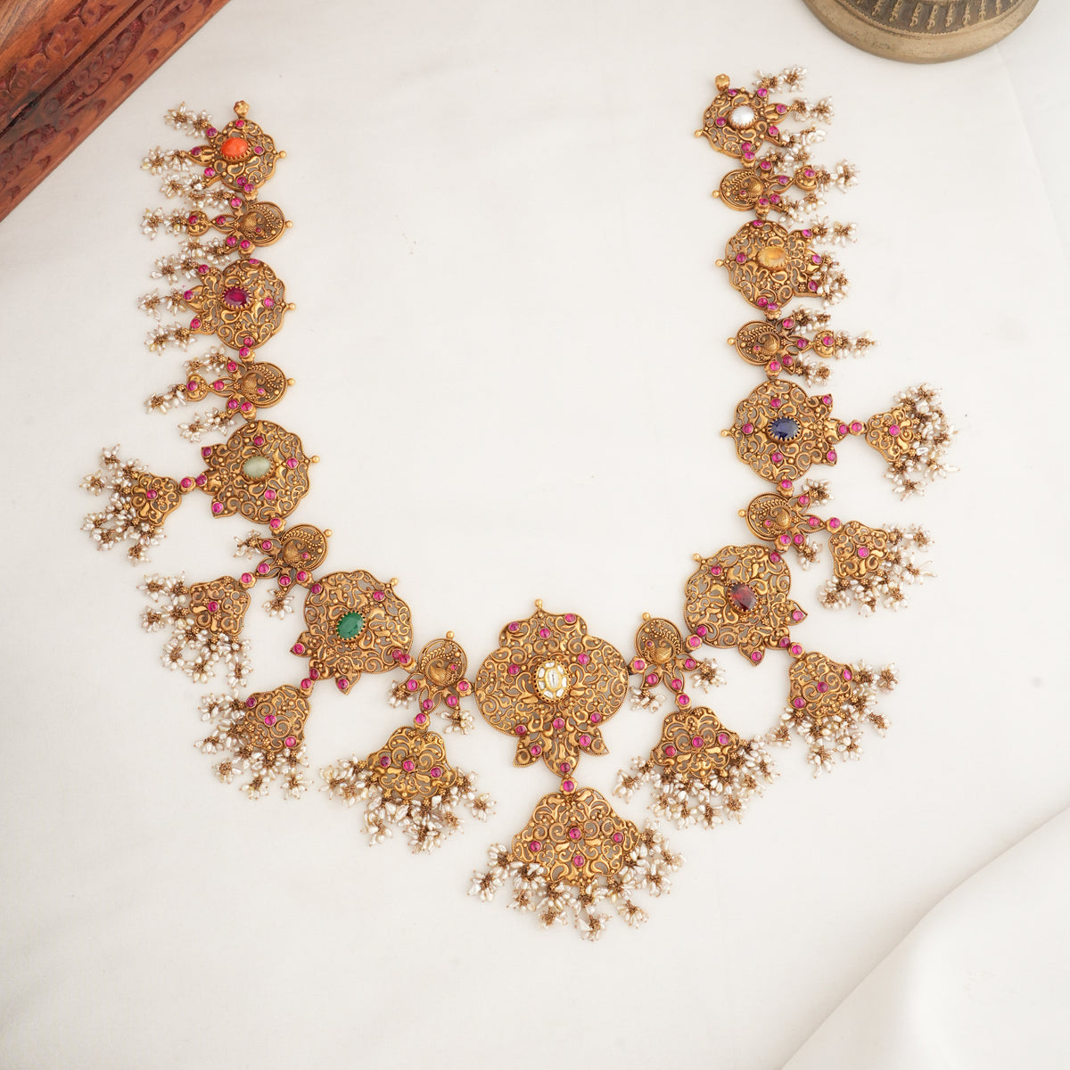Attractive  Necklace Set