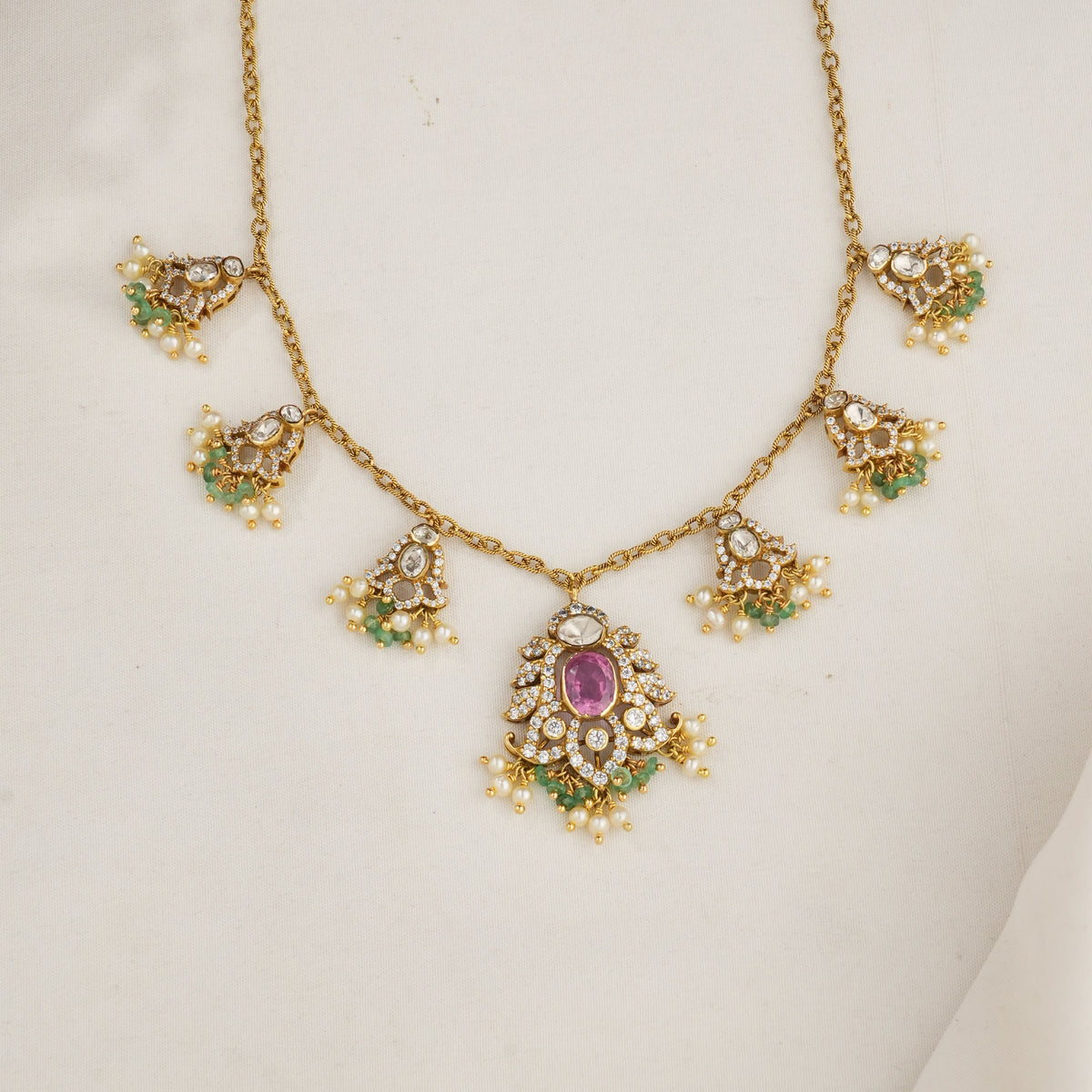Vinthikaa Victorian Necklace