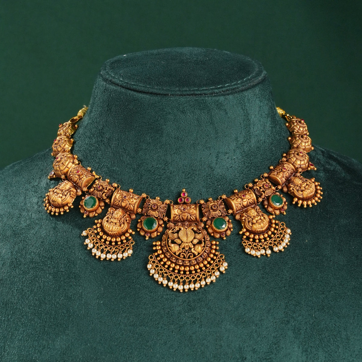 Catchy Antique Nagas Short Necklace