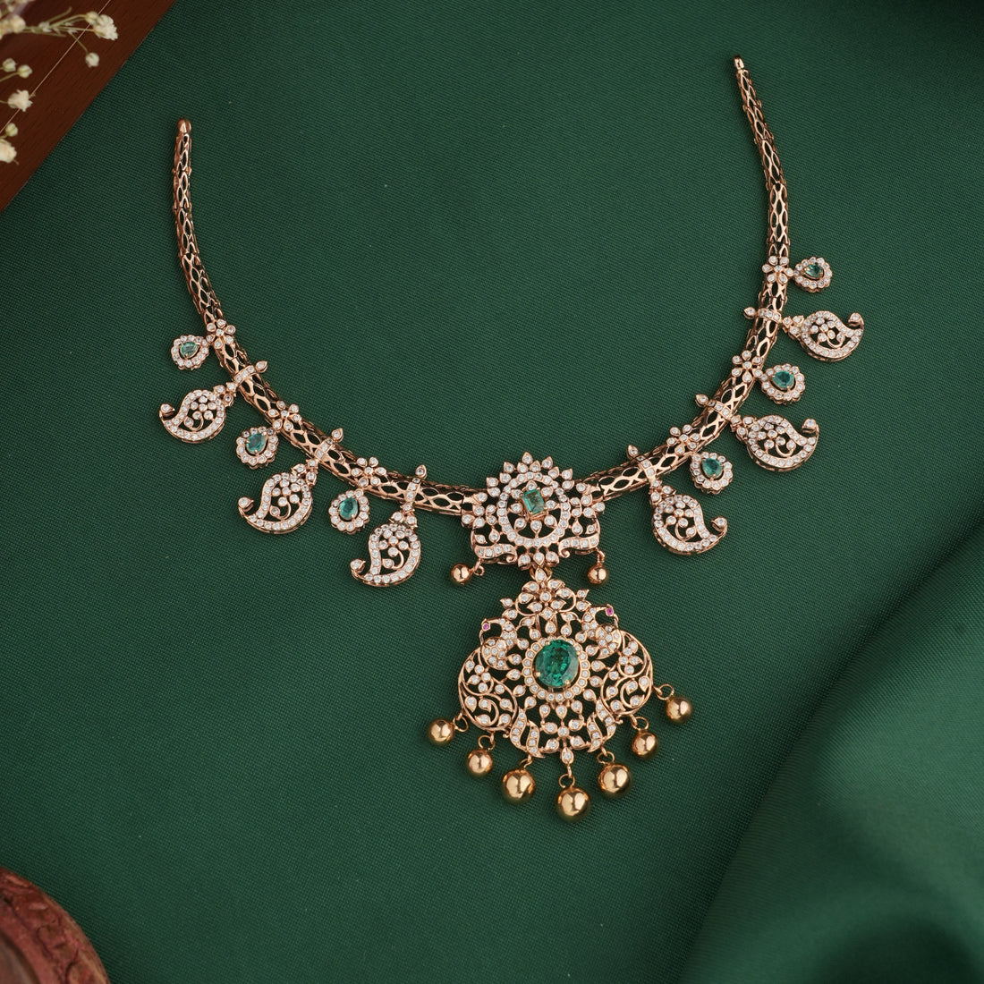 Lovely Short Necklace