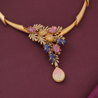Stylish Antique Short Necklace Set