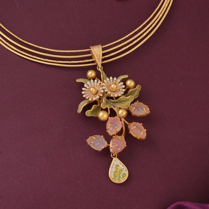Stunning Antique Short Necklace Set
