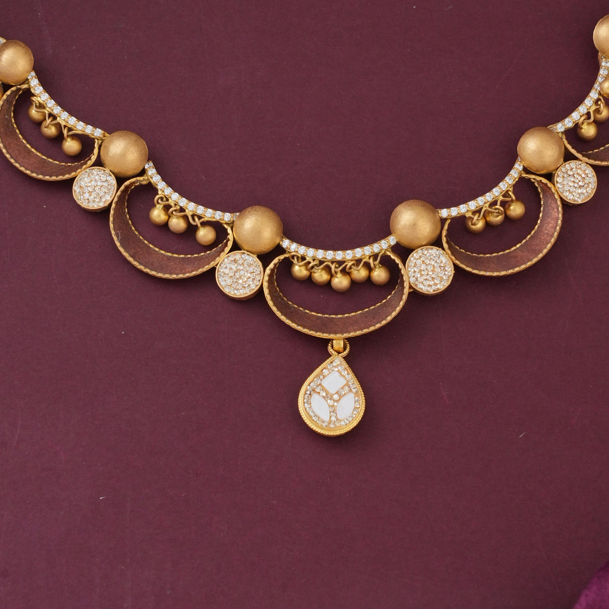 Gorgeous Antique Short Necklace