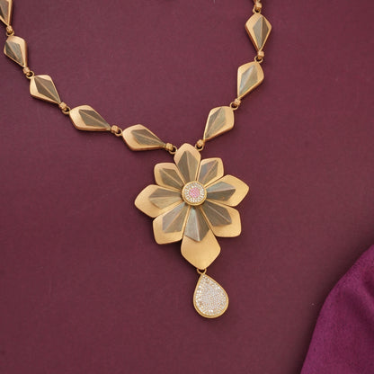 Catchy Antique Short Necklace Set