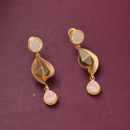 Mesmerizing Antique Long Necklace Set