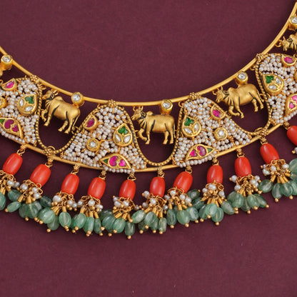 Royal Radiance Antique Short Necklace Set