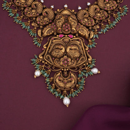 Stunning Look Antique Short Necklace