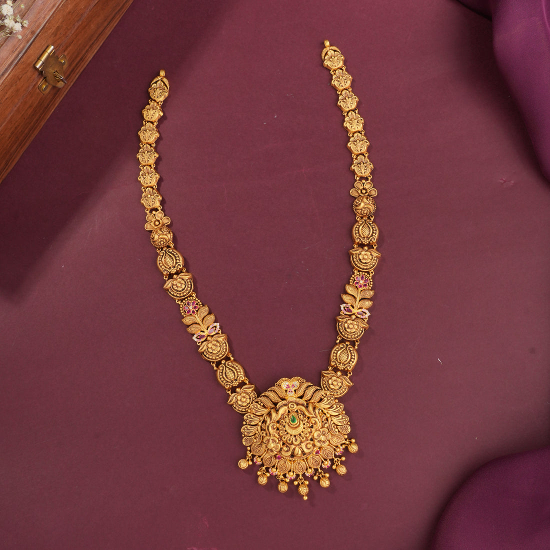 Unique Antique Long Necklace Cum Oddiyanam