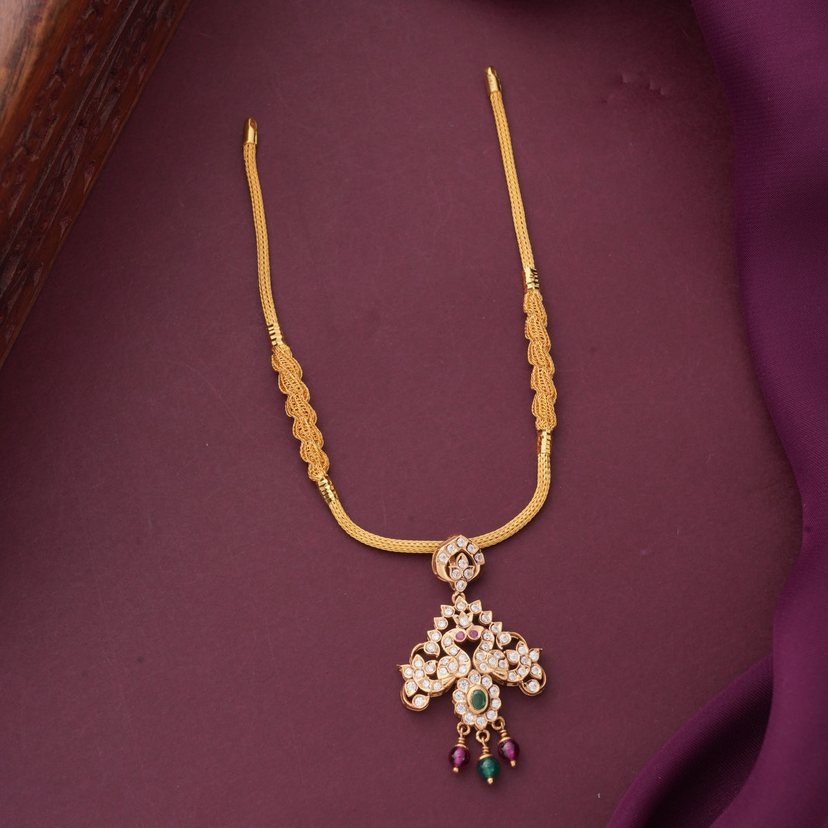Trending Short Necklace