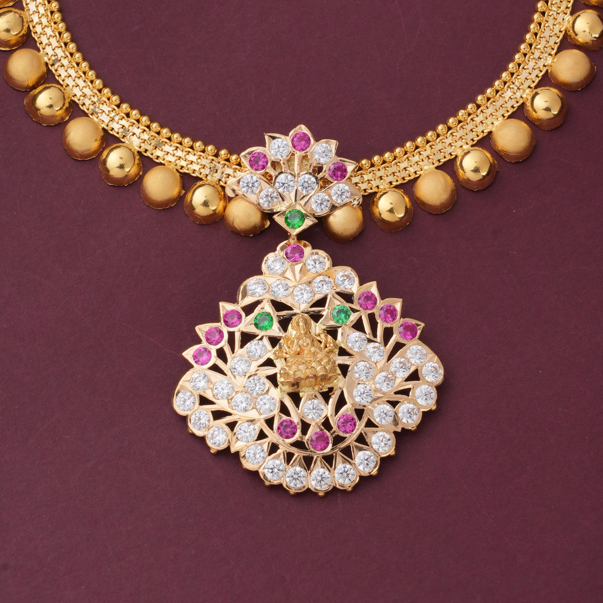 Yashikaa Gold Attigai