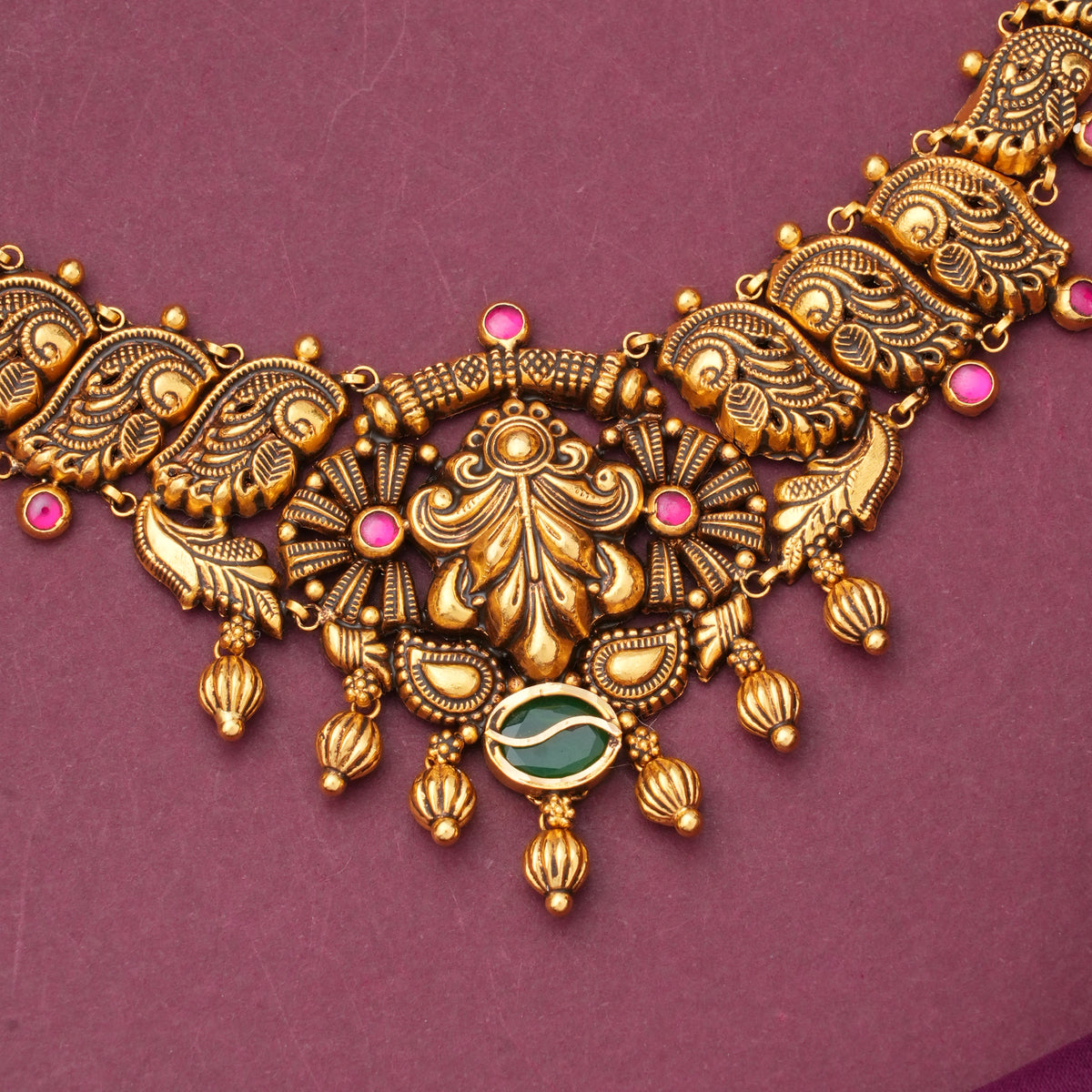 Traditional Antique Short Necklace