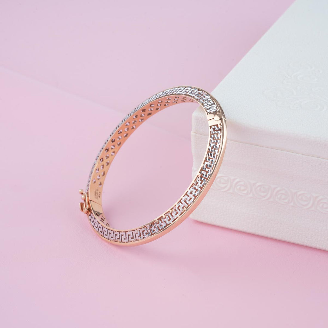 Staggering Class Bracelet