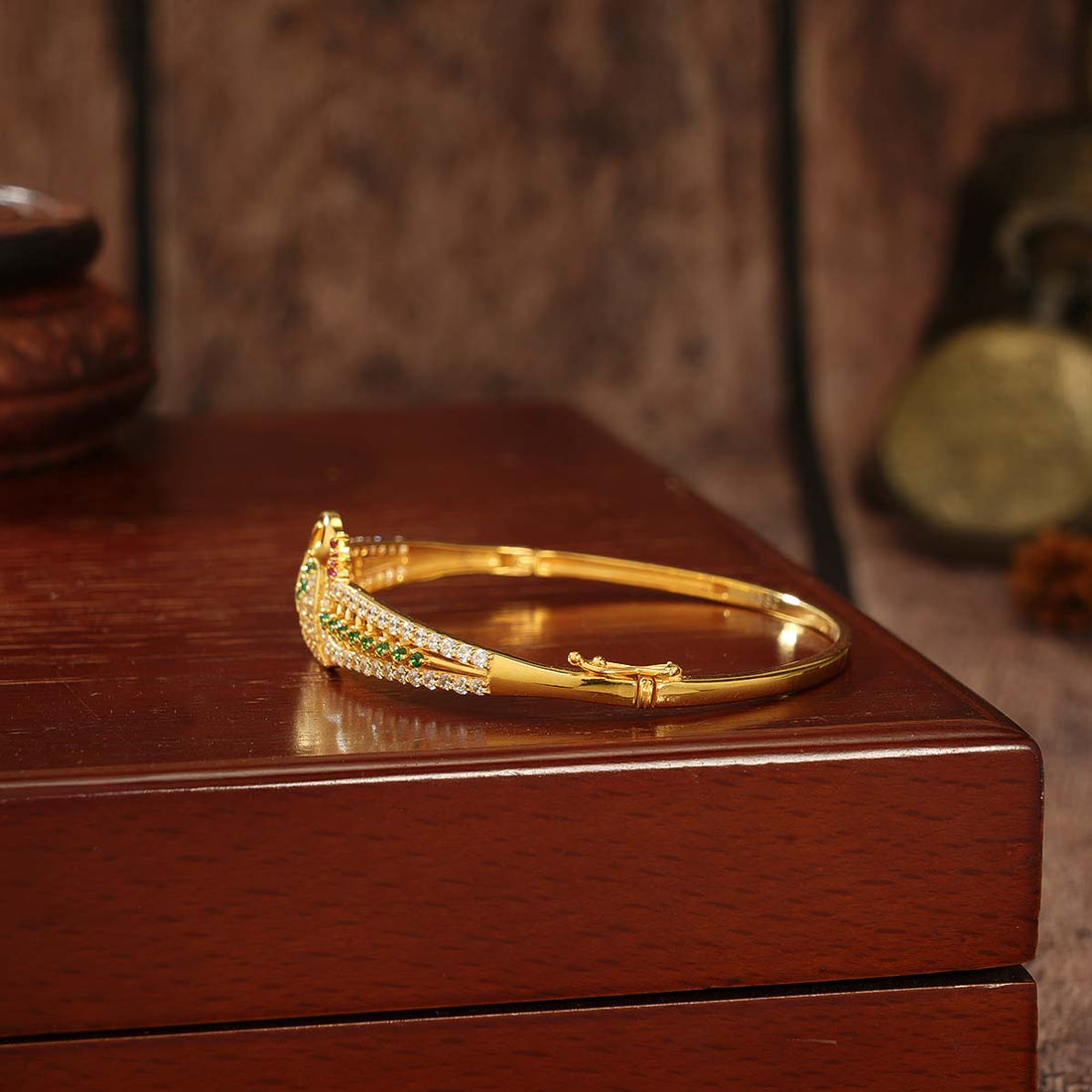 Peacock Greeen Bracelet