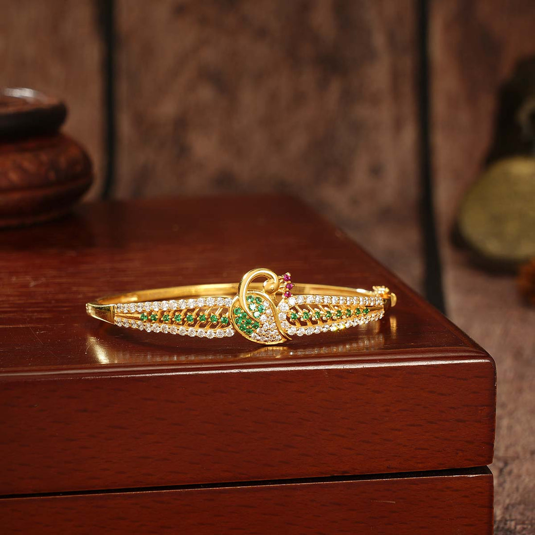 Peacock Greeen Bracelet