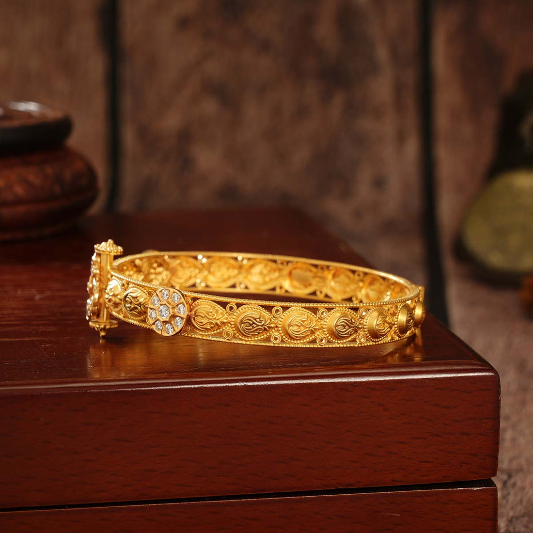 Navaneetha Bracelet