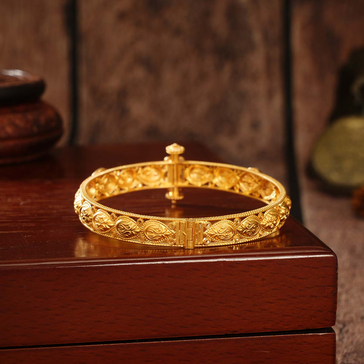 Navaneetha Bracelet