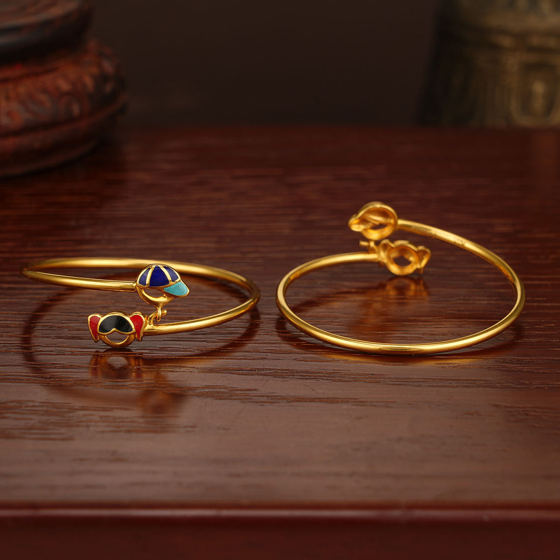 Cap Designed Adjustable Bracelet