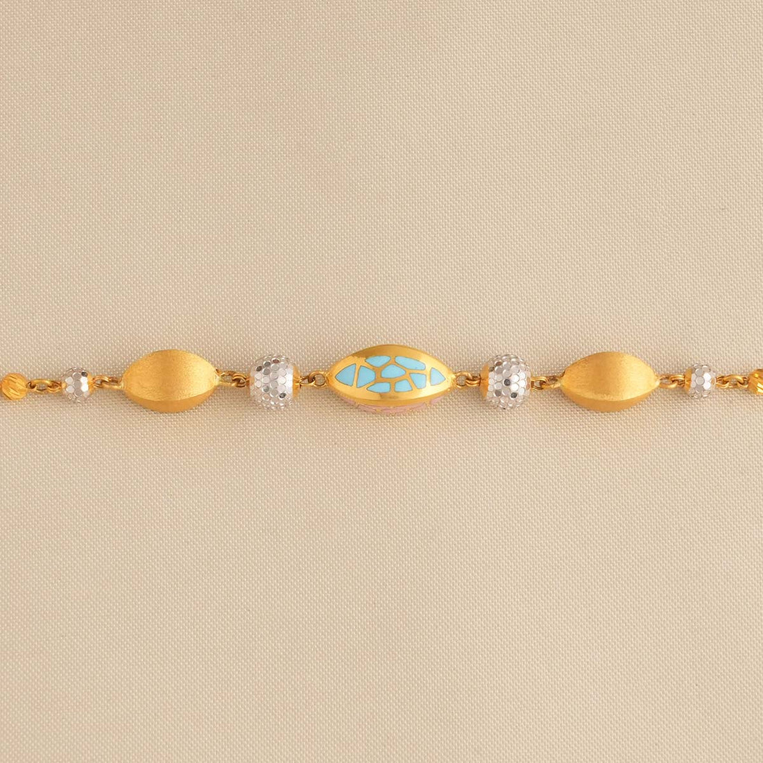 Attractive Gold Bracelet