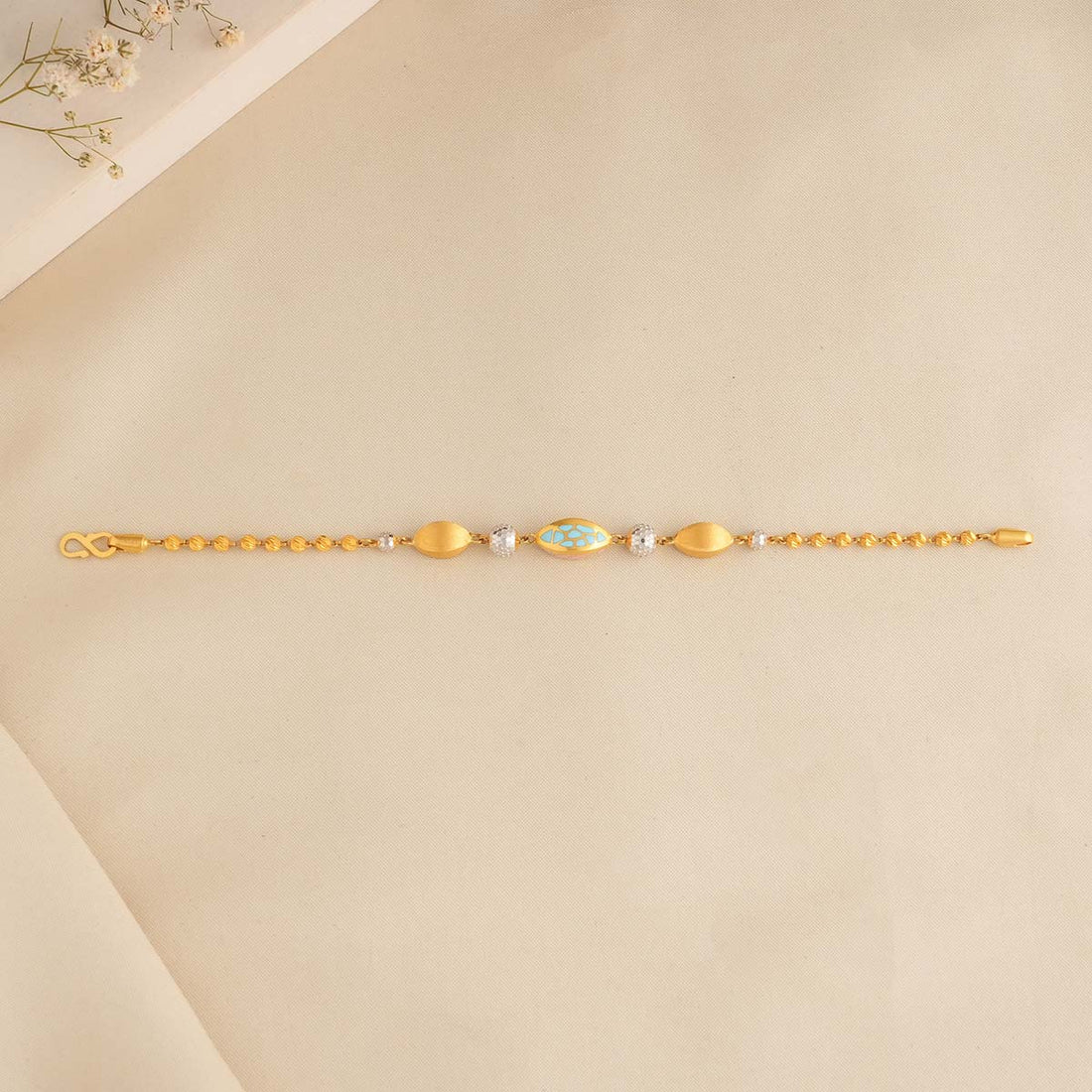 Attractive Gold Bracelet