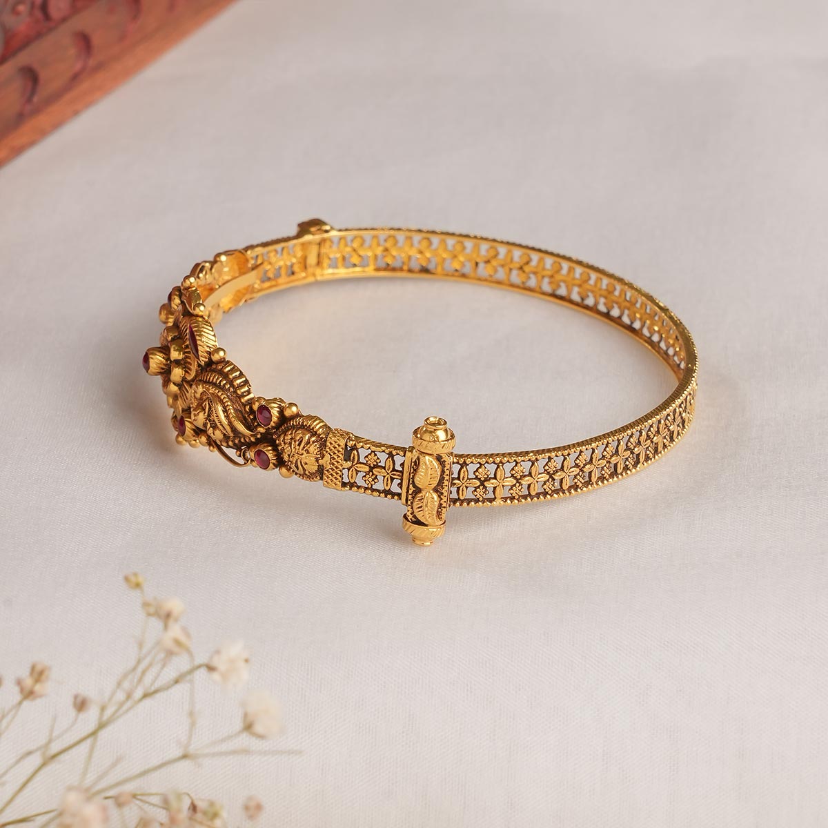 Elegant Bracelet