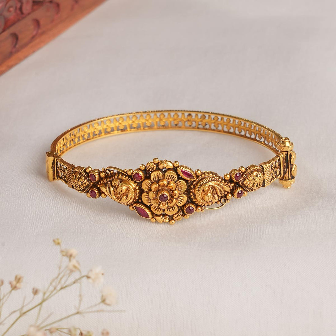 Elegant Bracelet