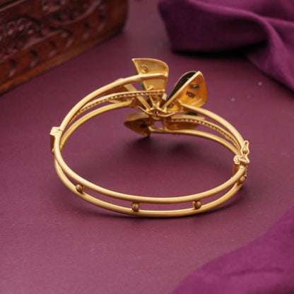 Admiring Antique Bracelet