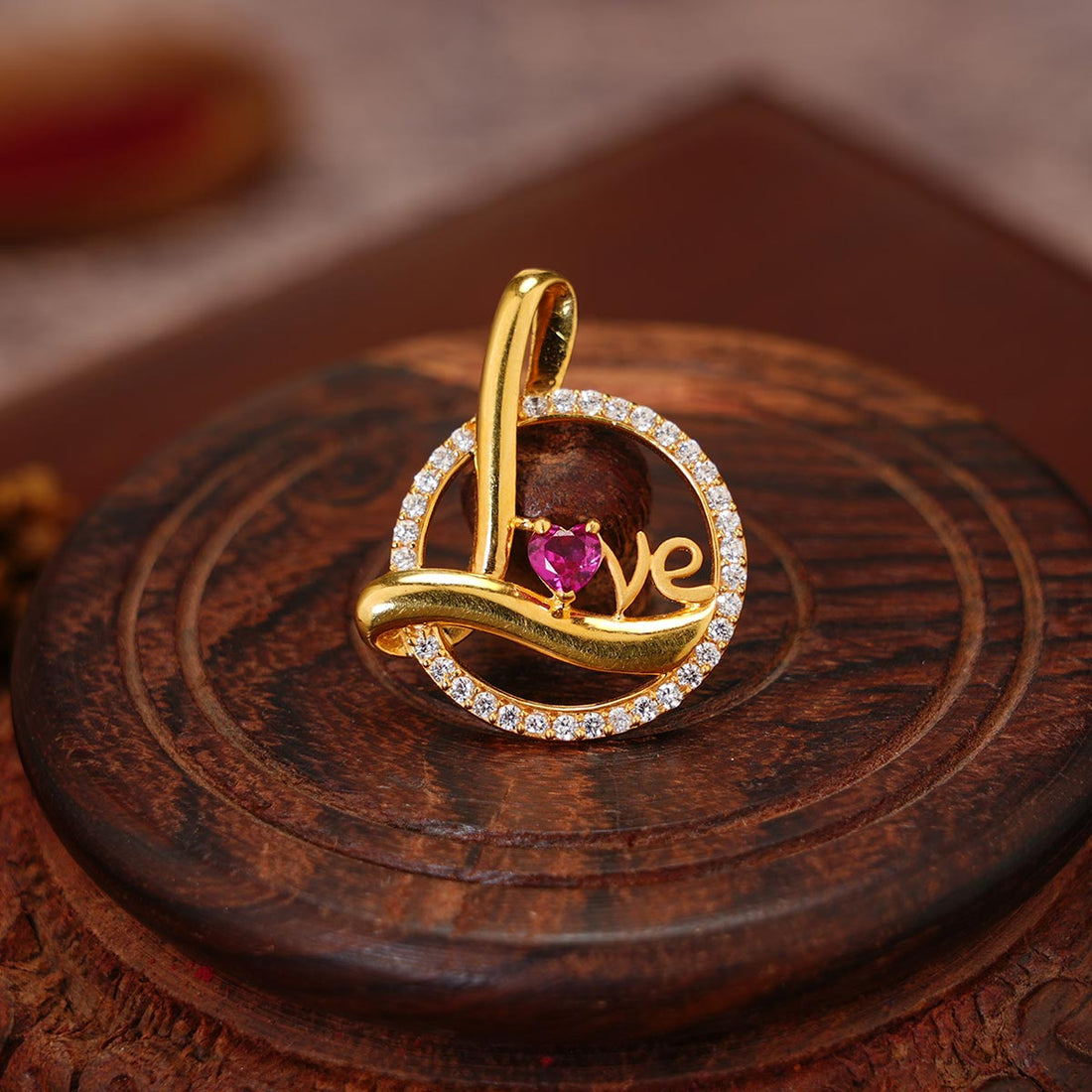 Mesmerizing Love Pendant
