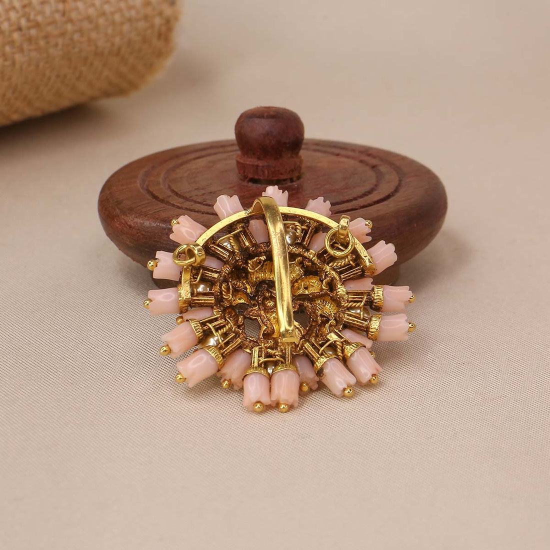 Chic &amp; Trendy Antique Pendant