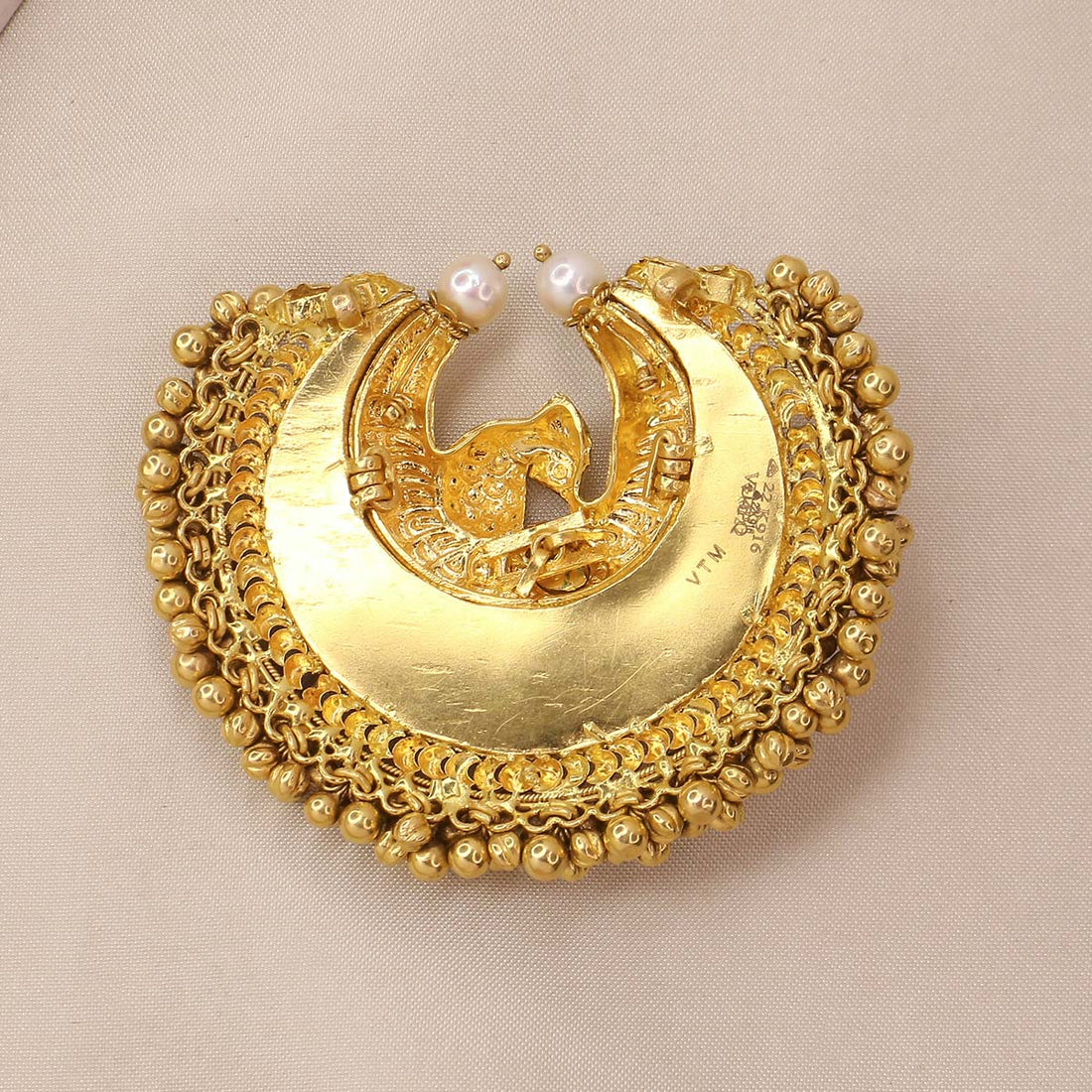 Grand Charm Antique Pendant