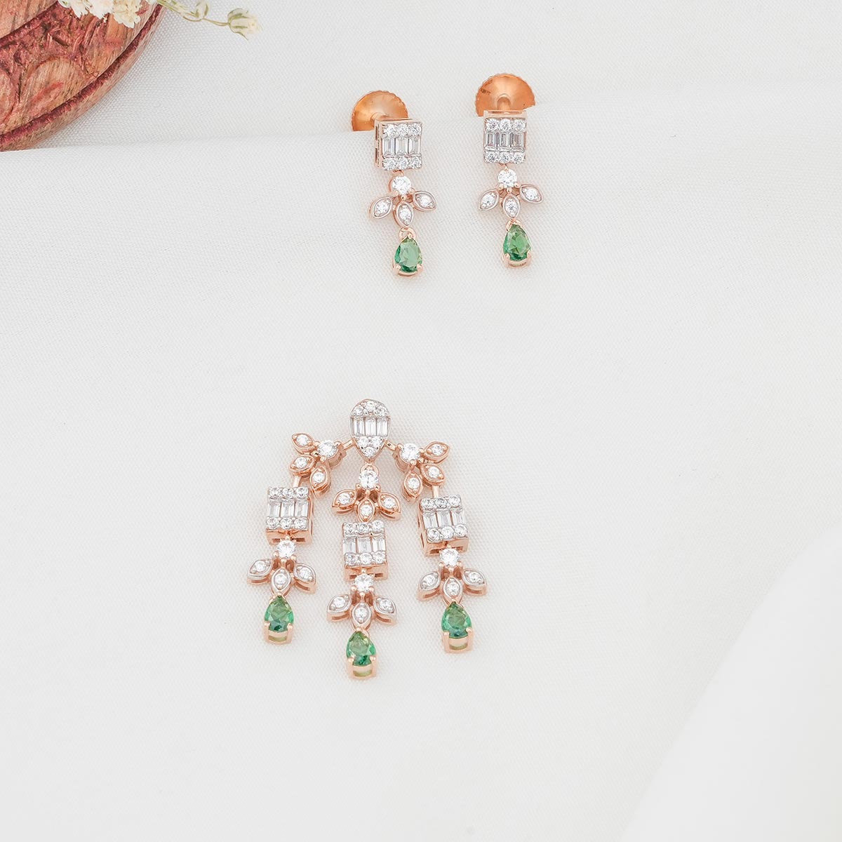 Sparkling Pendant Set