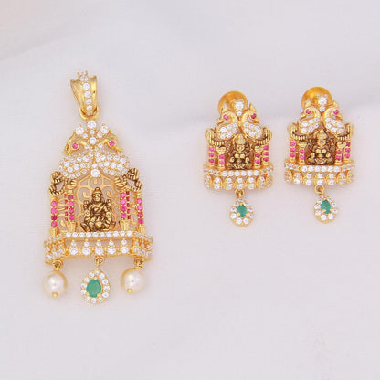 Pranikha Pendant Set