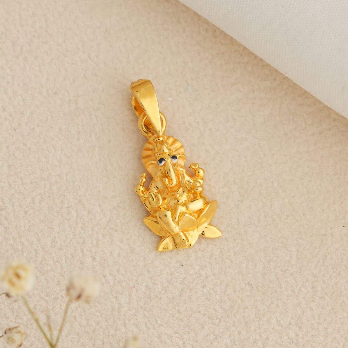 Shree Ganesh Gold Pendant