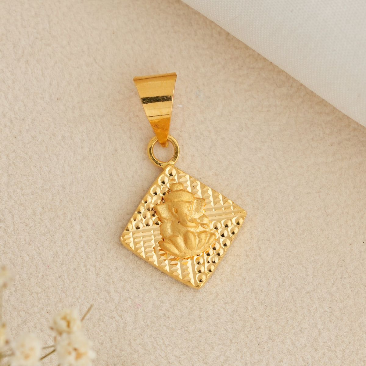 Swarnaganapathi Gold Pendant