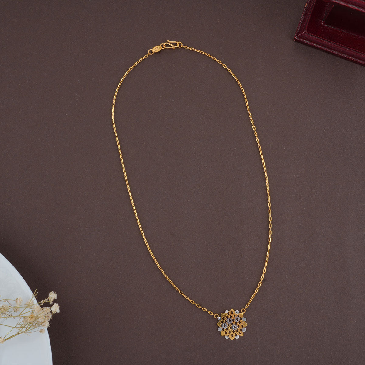Trendy Chain