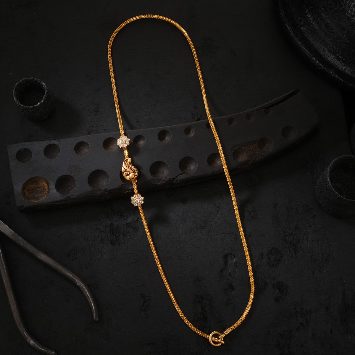 Lithikha Mugappu Chain