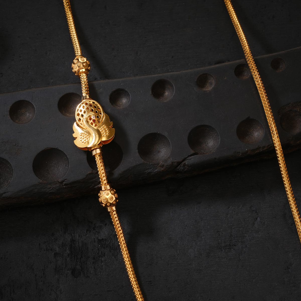 Glittering Mugappu Chain