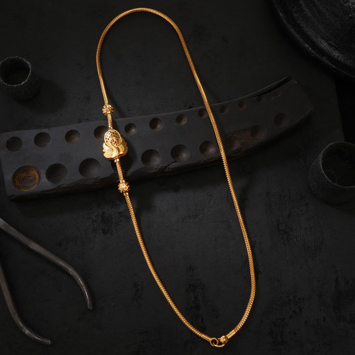 Glittering Mugappu Chain