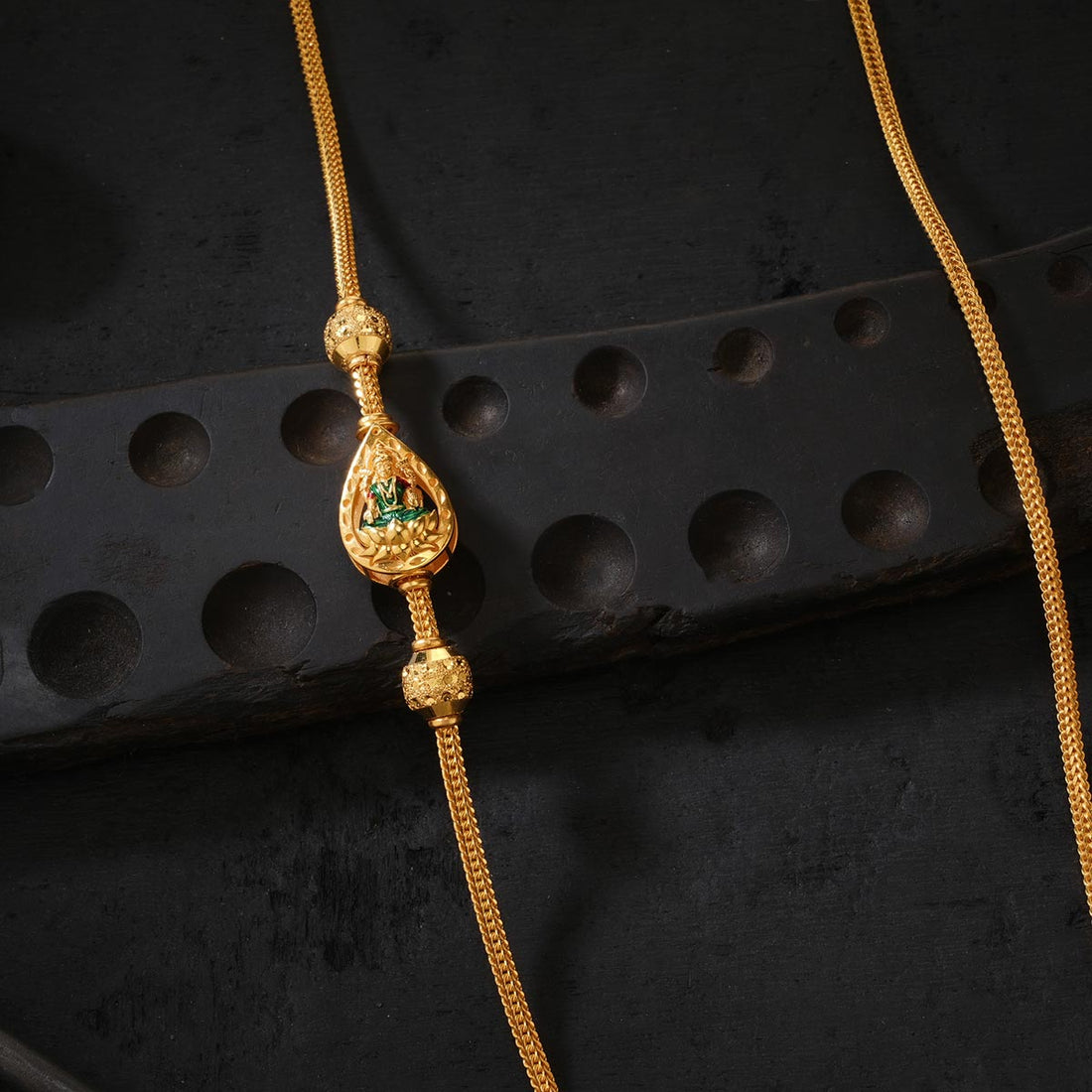 Lakshmi Mugappu Chain