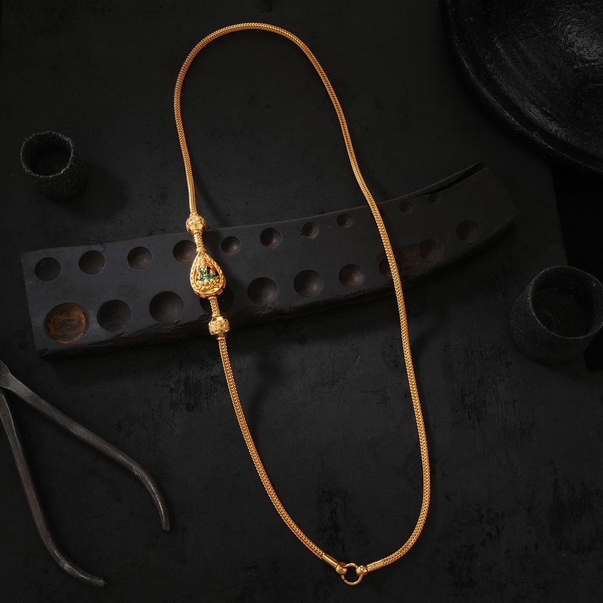 Lakshmi Mugappu Chain – Sri Vasavi Thanga Maaligai