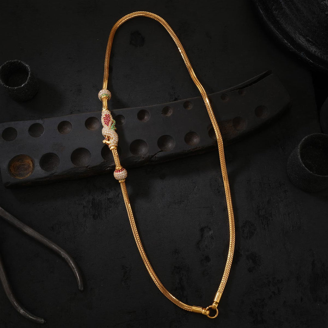 Facinate Mugappu Chain