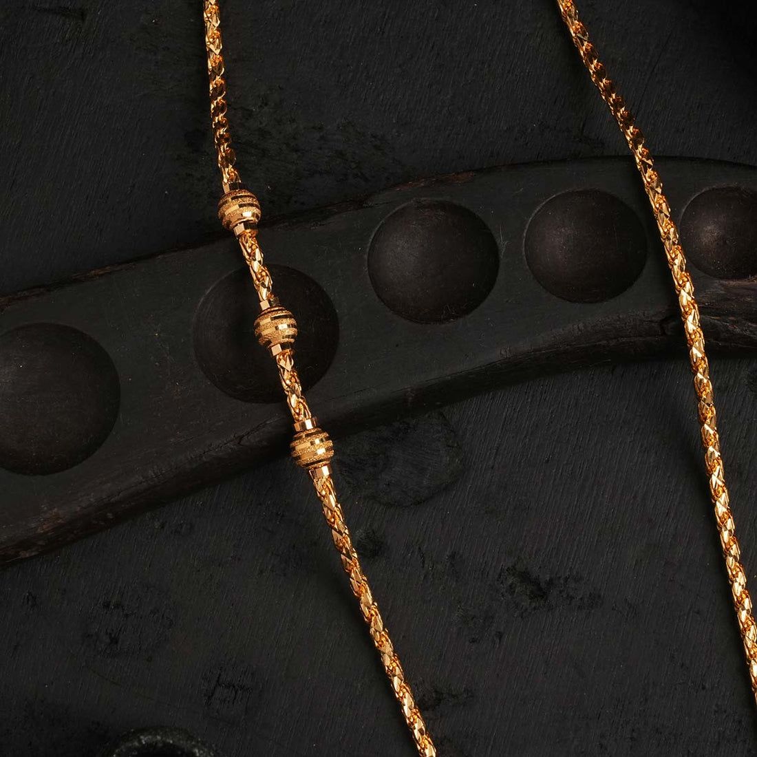 Dhakshanasri Mugappu Chain